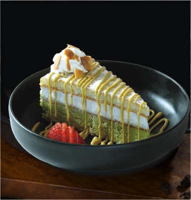 PISTACHIO CREAM CAKE